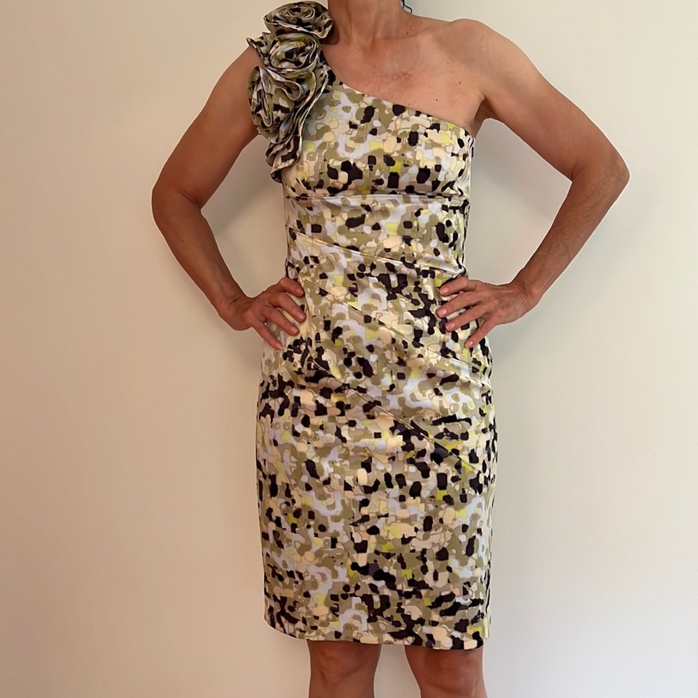 Jessica Simpson adorable one shoulder dress